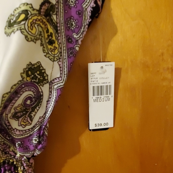 Women's blouse - Picture 2 of 2